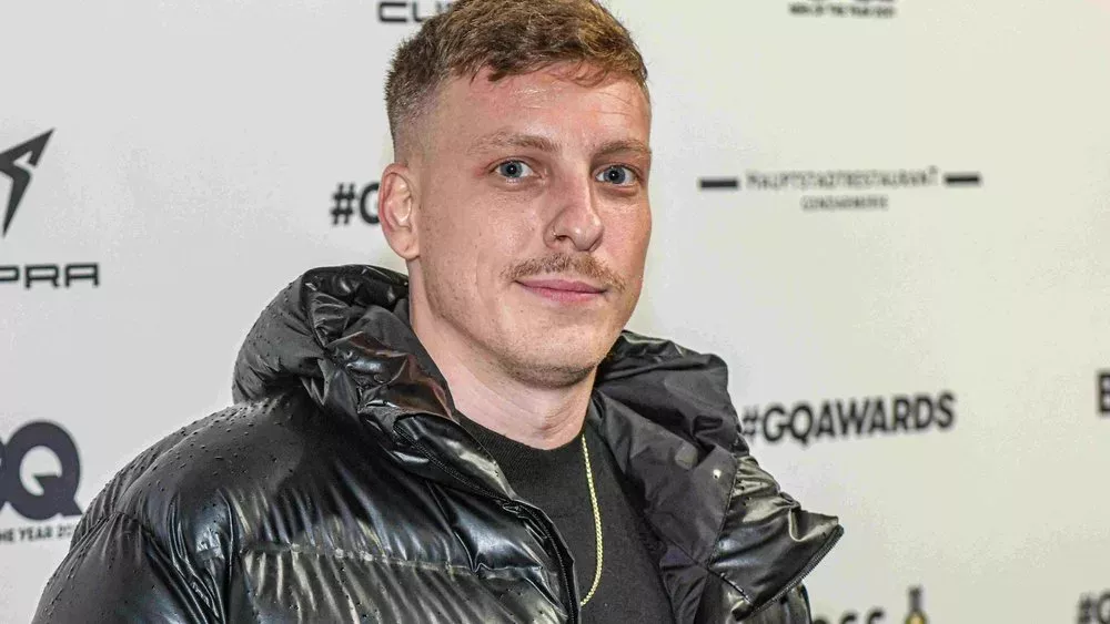 Für Felix Lobrecht ging es aus der Psychiatrie auf den roten Teppich