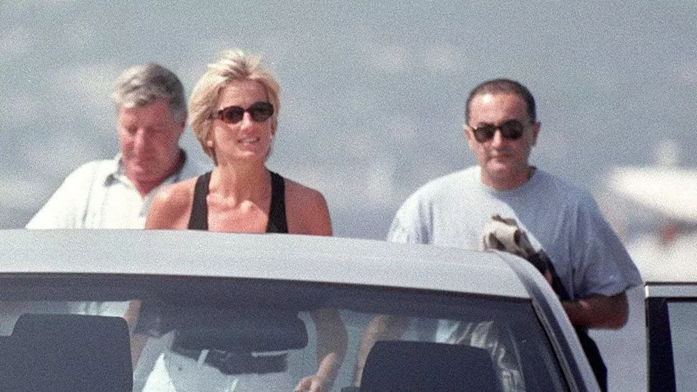 Legendäres Kussfoto von Diana und Dodi: Das ist der berühmte Fotograf dahinter