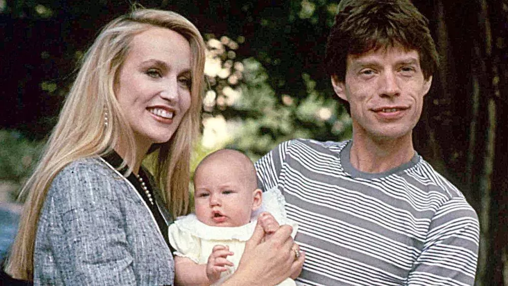 Schnappschuss mit Enkel: Mick Jagger und Jerry Hall feiern gemeinsam ihr Großeltern-Glück