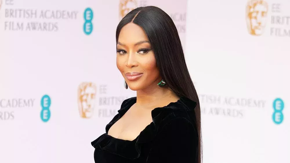 Vorsicht, stachelig! Hier zeigt sich Naomi Campbell fast nackt