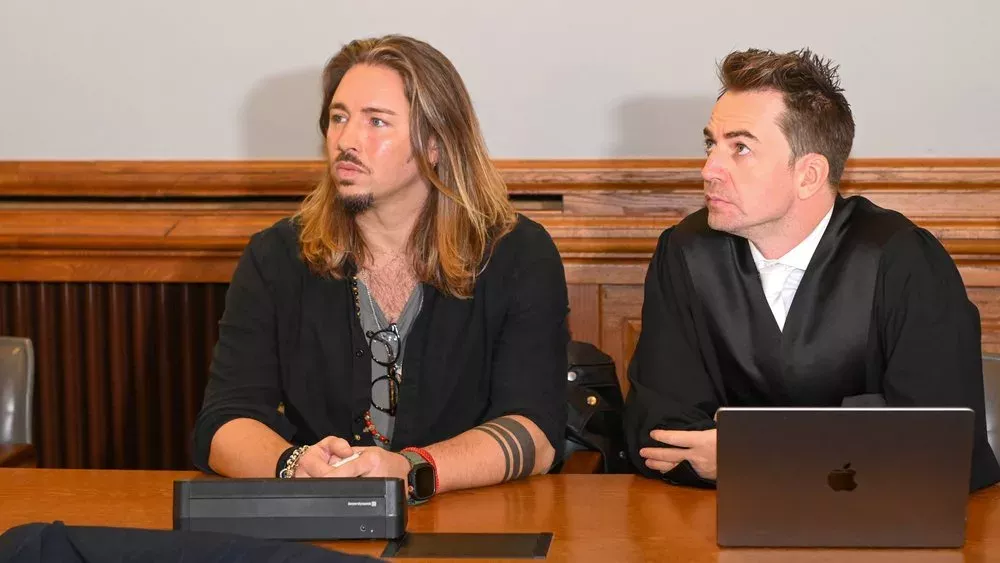 Hat Gil Ofarim den Hotelmitarbeiter verleumdet? Der Prozess hat begonnen