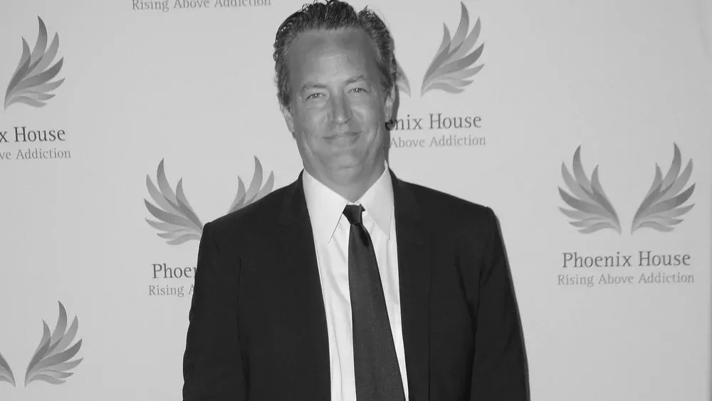 Starb Matthew Perry durch Drogen? Was bereits bekannt ist