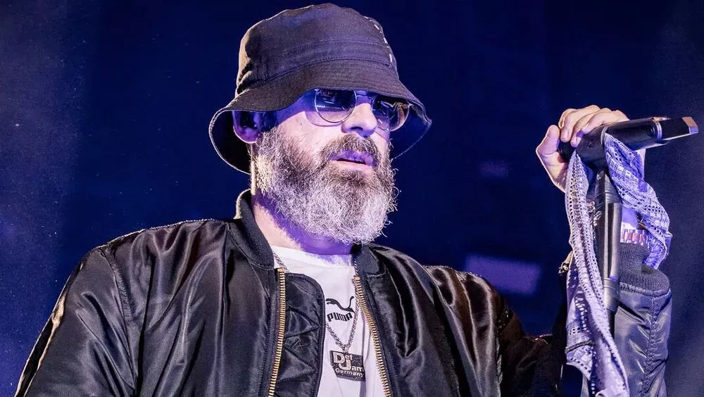 Sido macht einen auf Sabrina Setlur