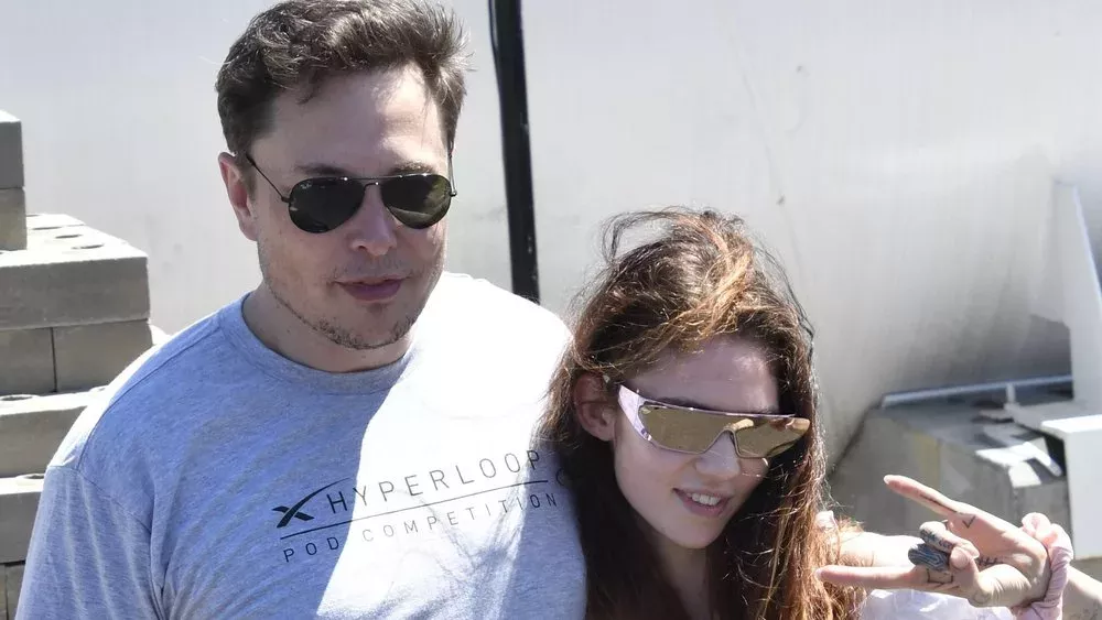 Neue Biografie: Elon Musk und Grimes sollen ein drittes Kind haben