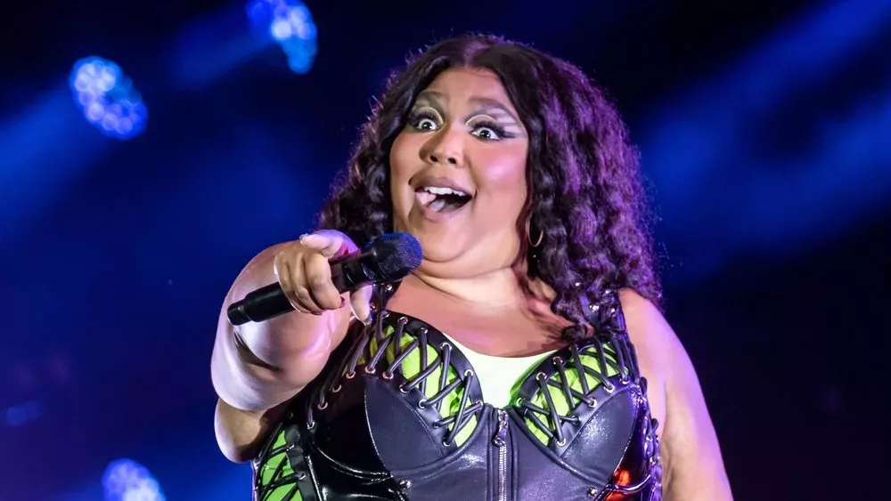 Doch nicht "toxisch"?: Sängerin Lizzo mit Humanitäts-Award geehrt