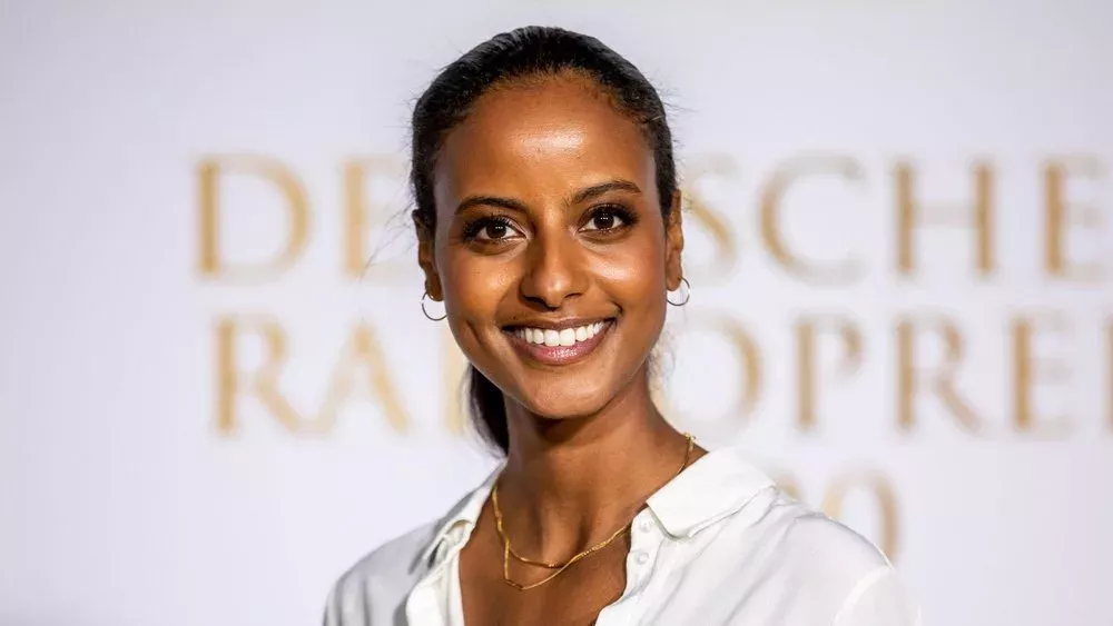 Überraschung! Model und Unternehmerin Sara Nuru hat geheiratet