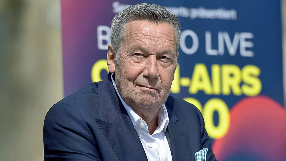 Roland Kaiser zeigt seine beiden Enkelkinder