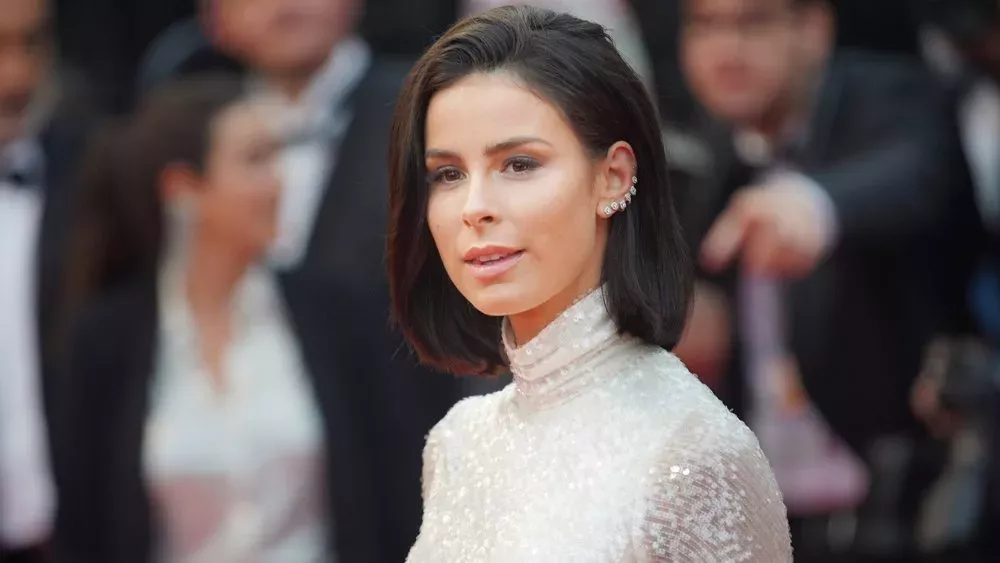 "Komplett im Eimer": Lena Meyer-Landrut meldet sich nach Reitunfall