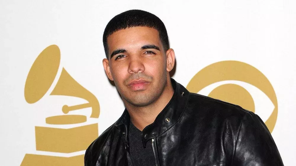 Drake verschenkt bei seinem Konzert eine seiner Birkin Bags