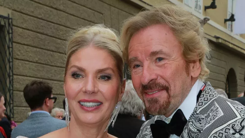 Thomas Gottschalk mit Freundin Karina Mroß verliebt auf Ibiza