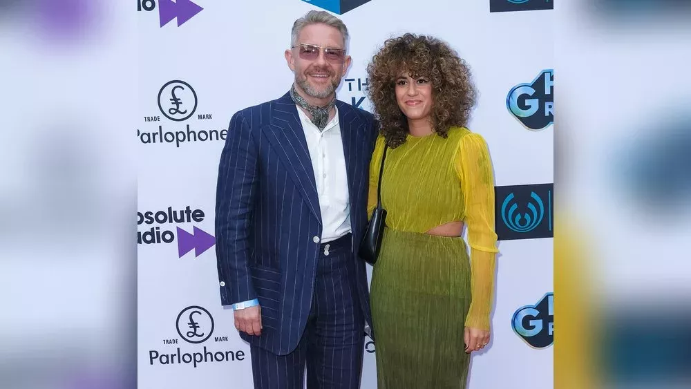 Stylischer Pärchenauftritt: Martin Freeman ist kaum wiederzuerkennen