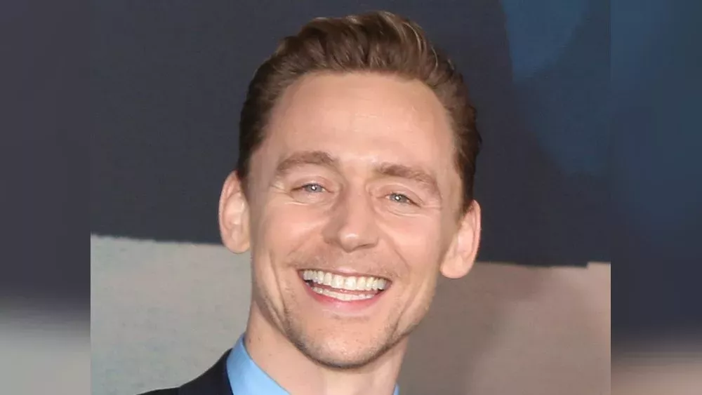 Tom Hiddleston: Loki kickt für den guten Zweck
