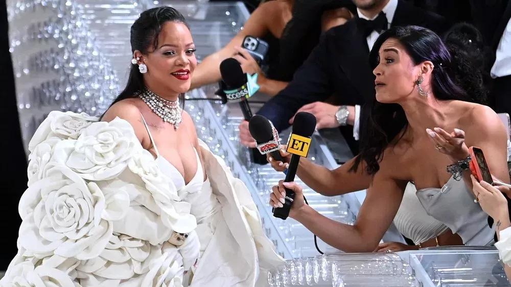 Rihanna verrät süße Details über ihre zweite Schwangerschaft
