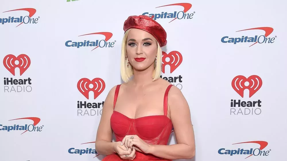 Katy Perry tanzt mit Kim Kardashians Tochter North auf der Bühne