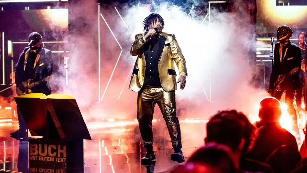 Ikke Hüftgold grölt sich an die Spitze der Album-Charts