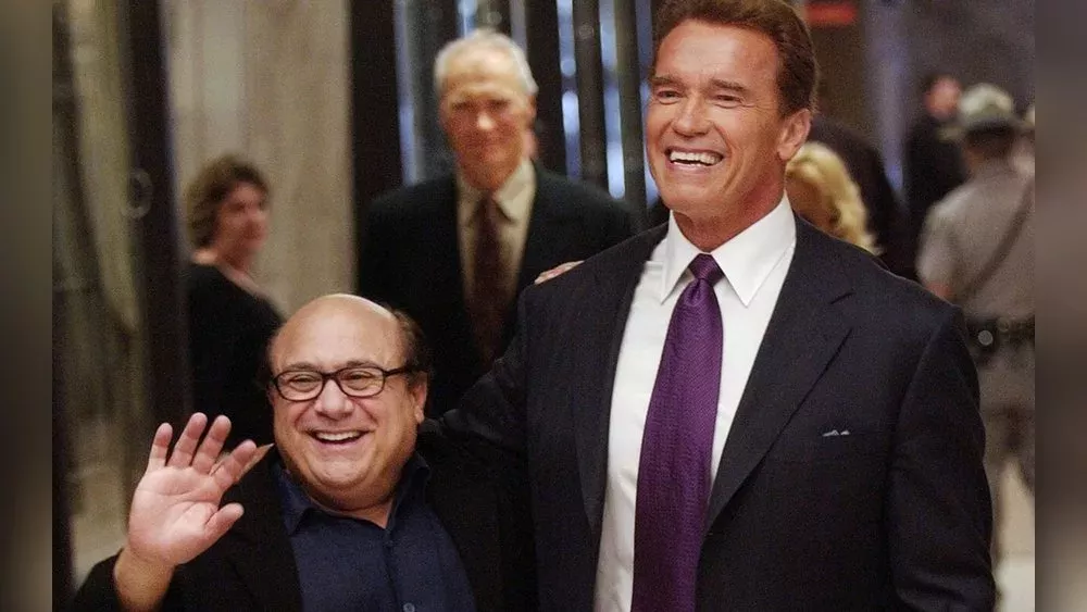 Arnold Schwarzenegger feiert "Twins"-Reunion mit Danny DeVito