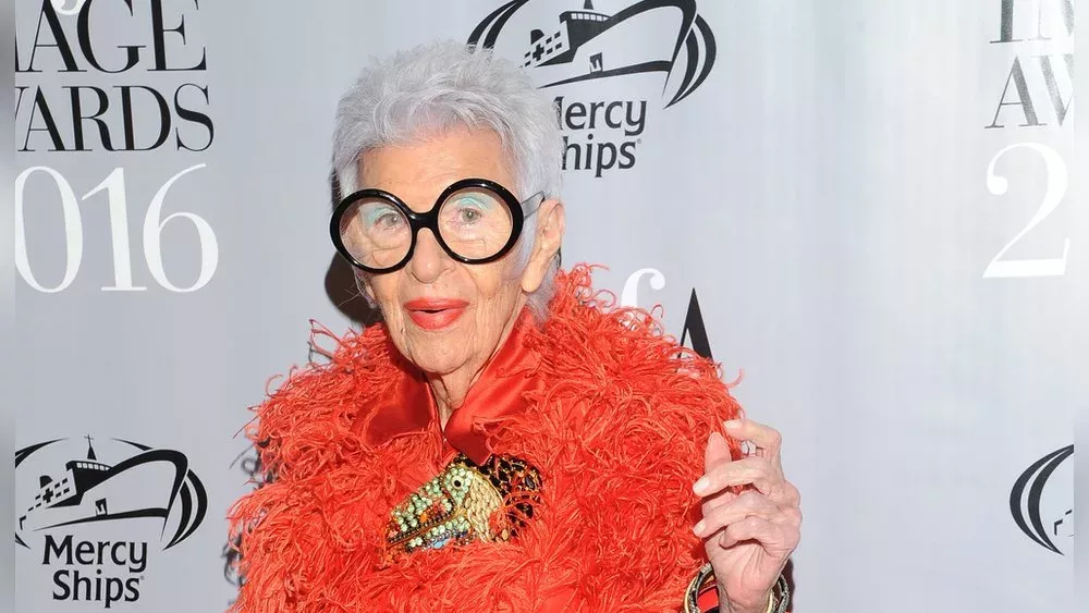 Iris Apfel: Lenny Kravitz, Lily Collins und mehr trauern um Modeikone