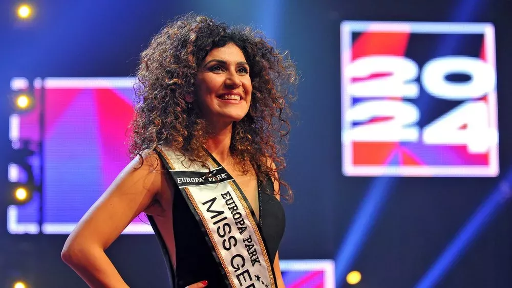 "Miss Germany": Architektin Apameh Schönauer gewinnt den Titel