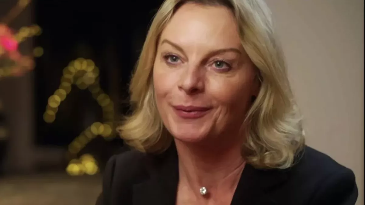 „Bares für Rares“: Susanne Steiger macht aus Armreif ein Collier