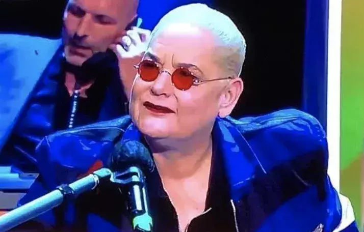 "Ich war noch nicht mal besoffen" Hella von Sinnen feiert mutiges TV Comeback