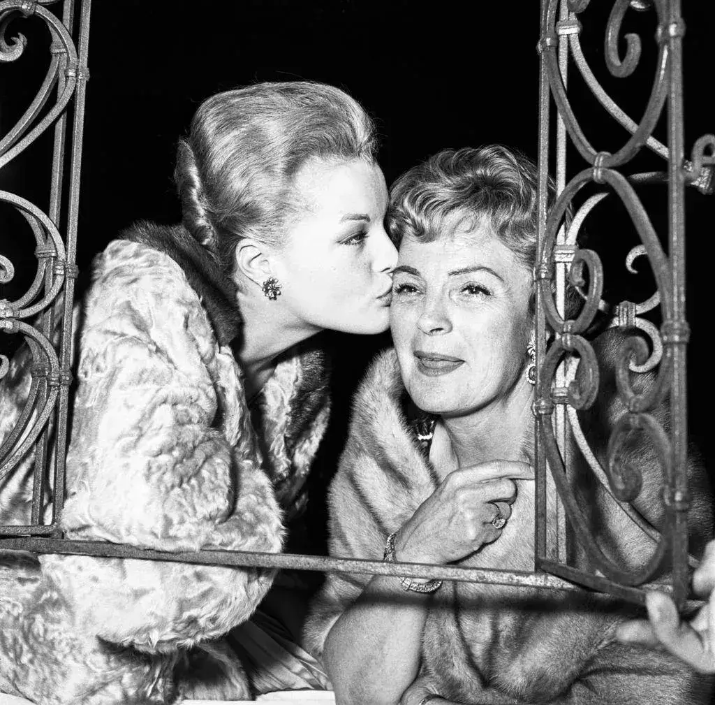 Magda Schneider Todesursache: So verstarb Romy Schneiders Mutter