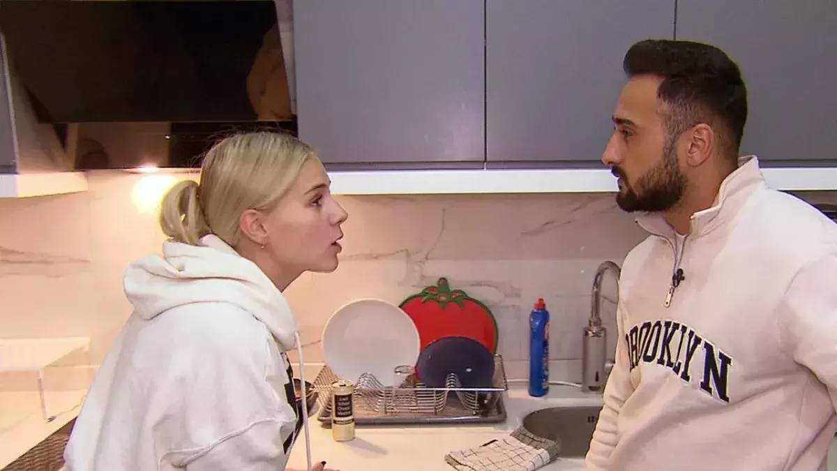 Estefania Wollny, Ali, Die Wollnys, Tattoo, Tätowierung