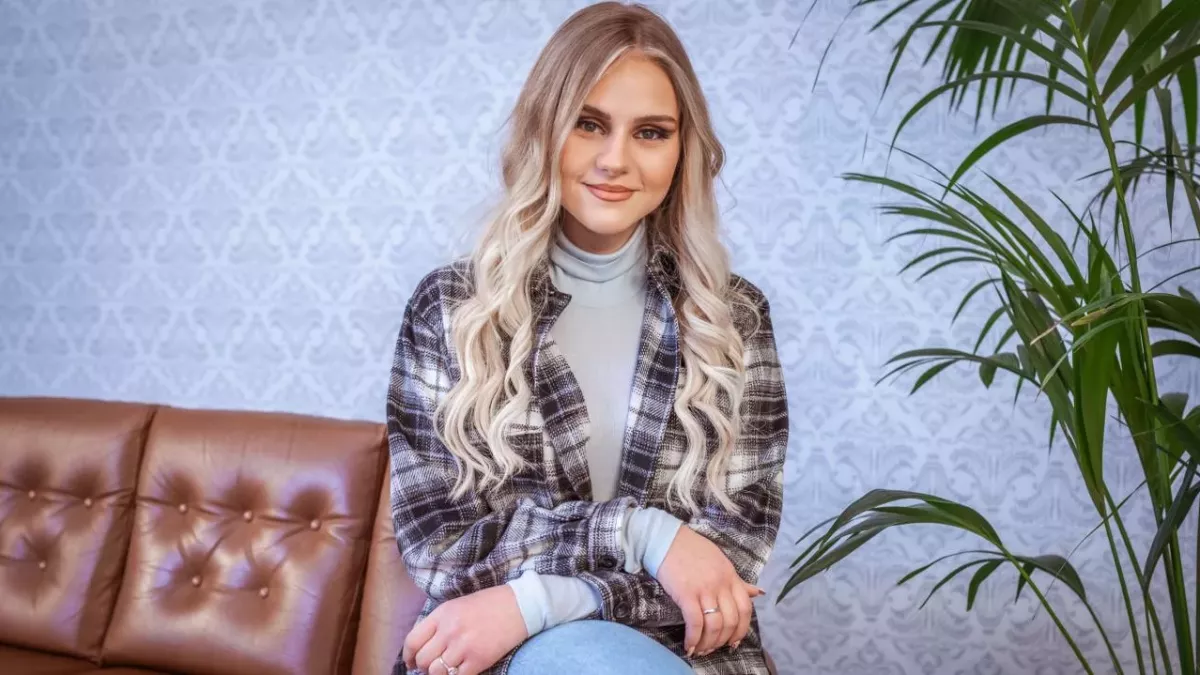 Estefania Wollny hat eine neue Single herausgebracht