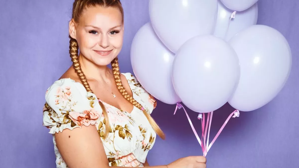 Sarah-Jane Wollny, verliebt, Tinush