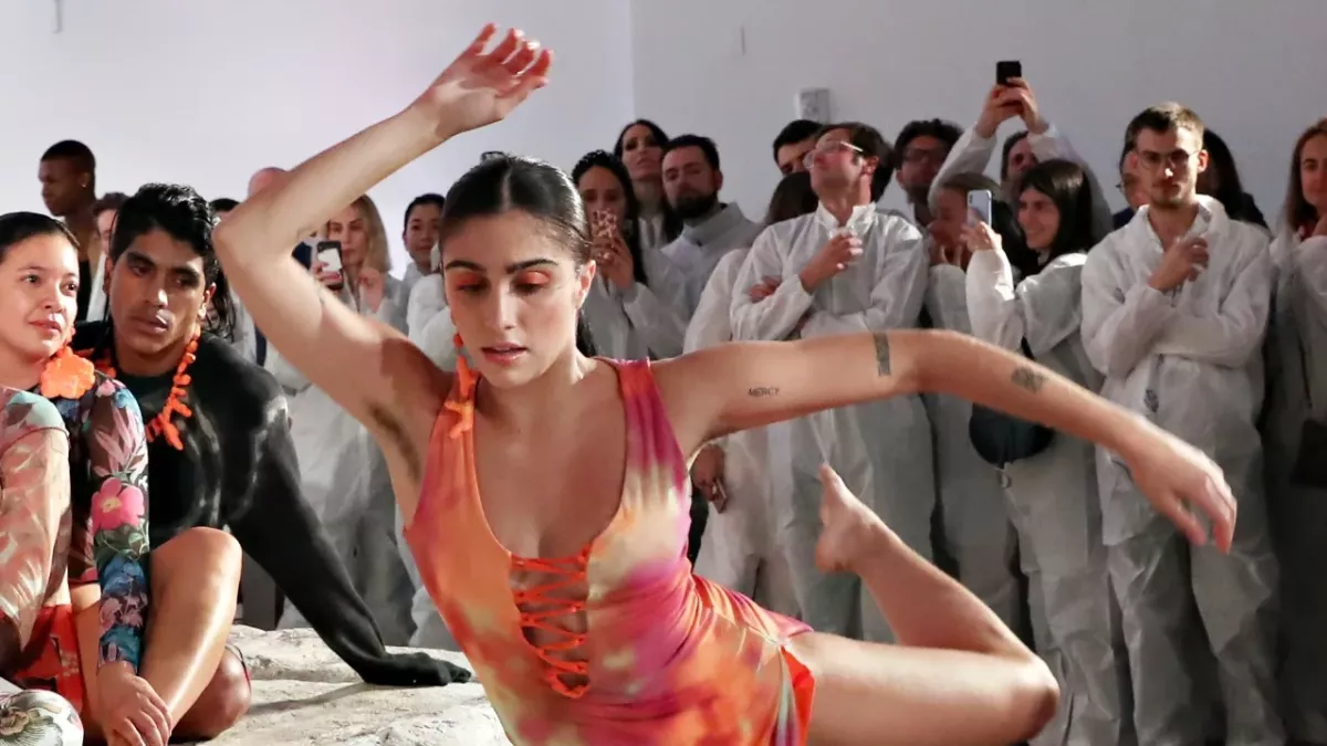 Body Positivity: Madonnas Tochter Lourdes setzt sich mit Marc Jacobs für Körperbehaarung ein 