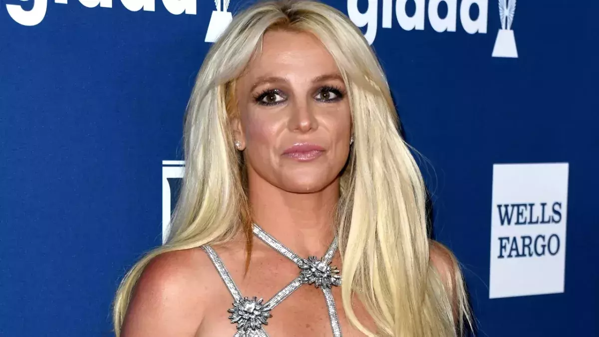 Britney Spears entschuldigt sich bei ihren Fans