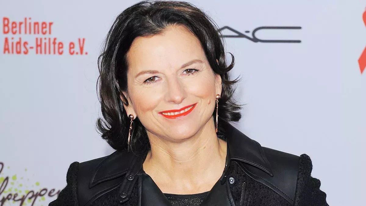 Claudia Obert 