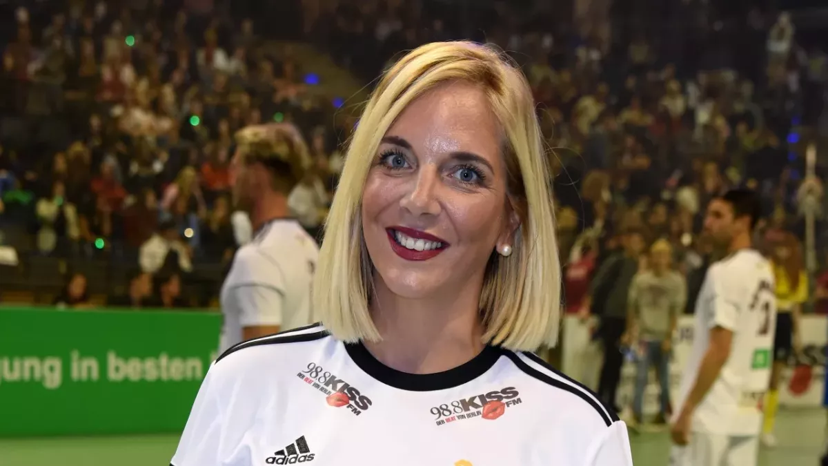 Danni Büchner: Erstes Knutschfoto!