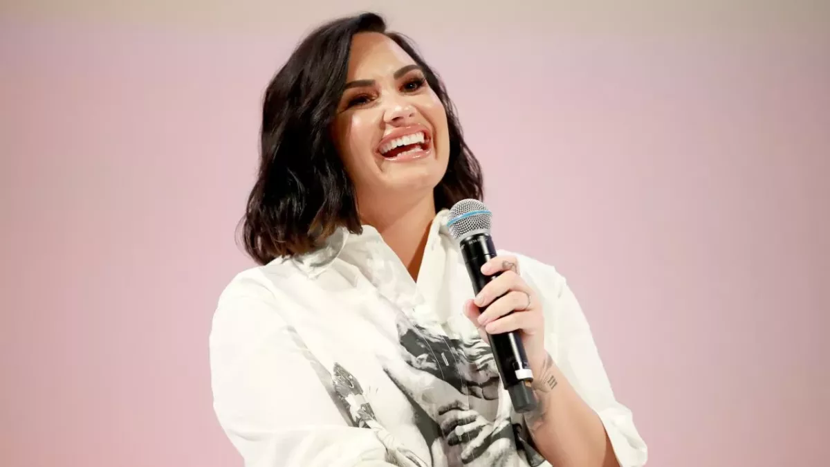 Demi Lovato outet sich als queer