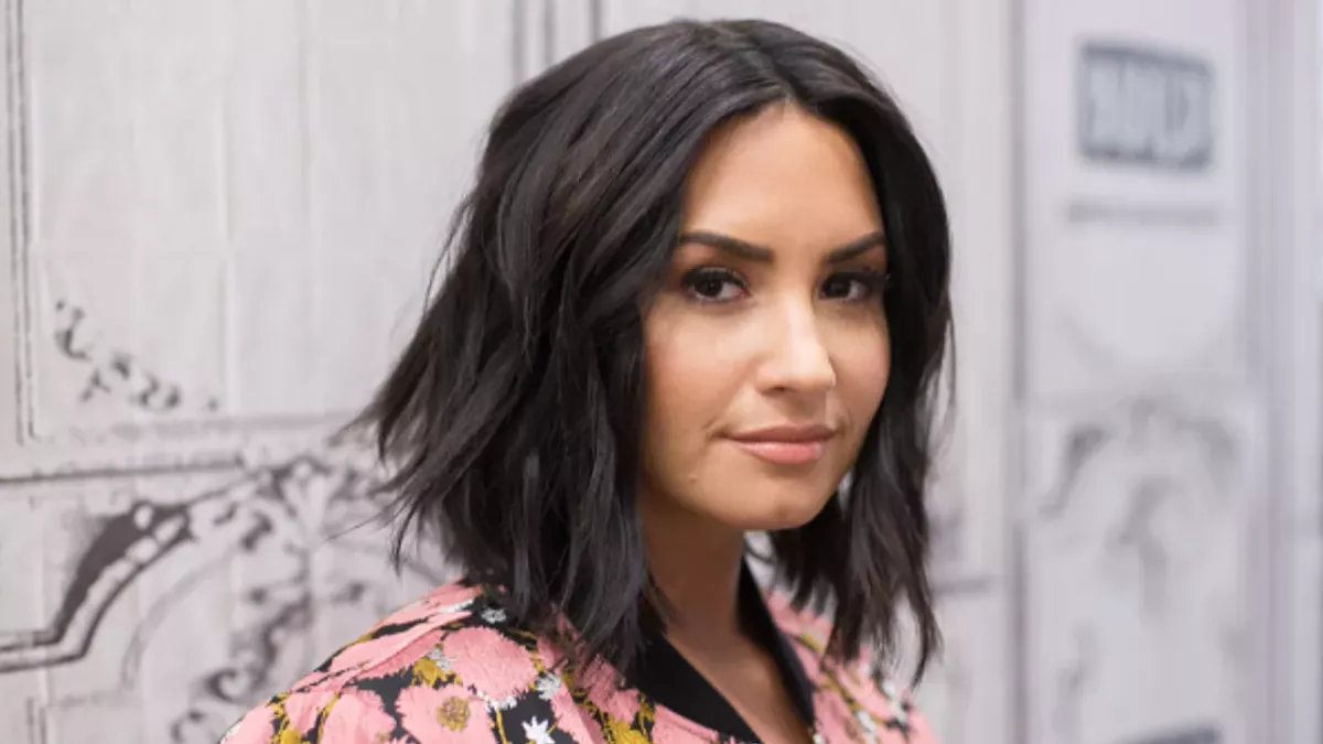Demi Lovato zeigt sich mit neuer, cooler Frisur