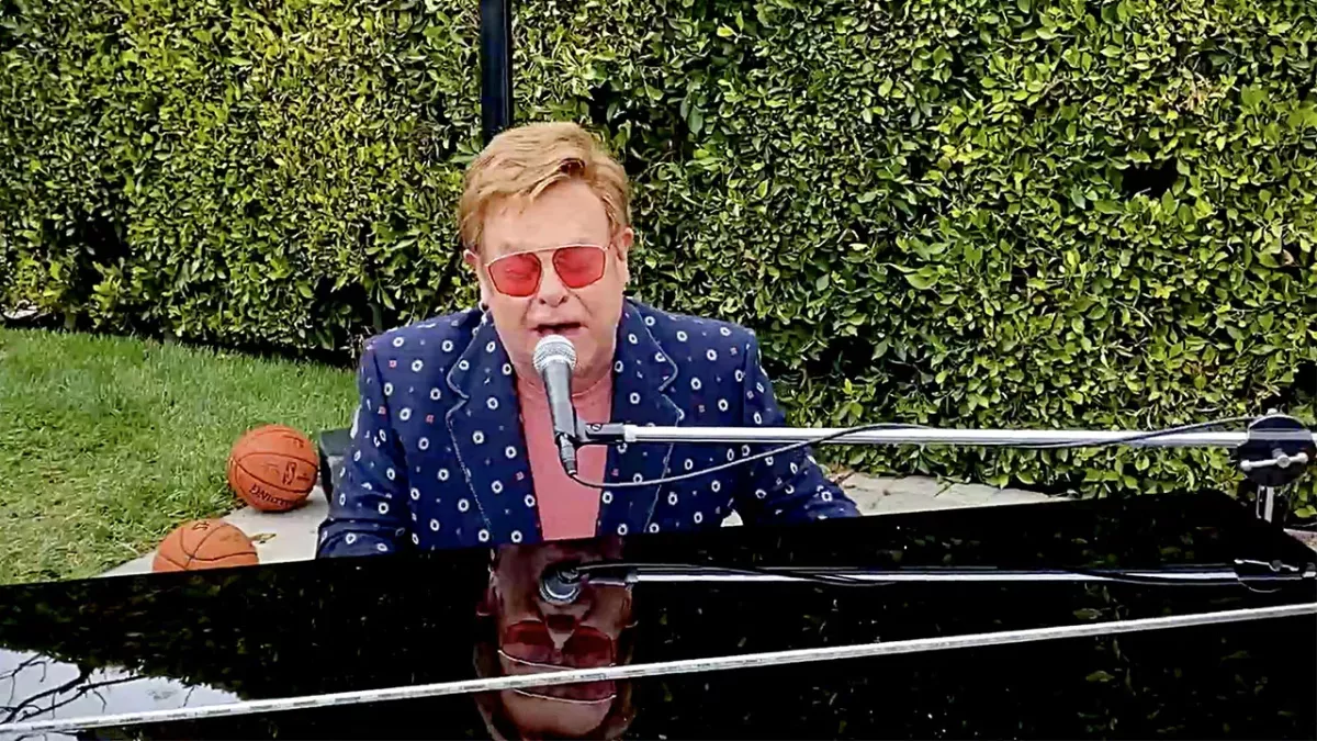 Elton John bringt eigene Barbie-Puppe heraus