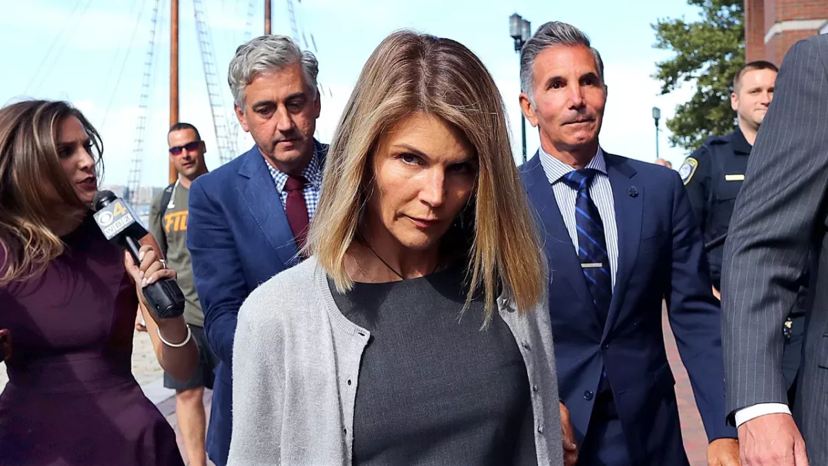"Full House"-Star Lori Loughlin aus der Haft entlassen: Emotionales Wiedersehen mit ihren Töchtern