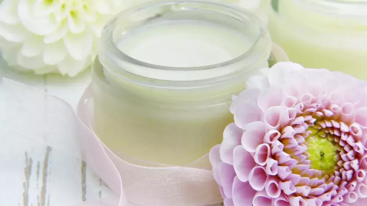 Influencerin wirbt für Fake-Creme