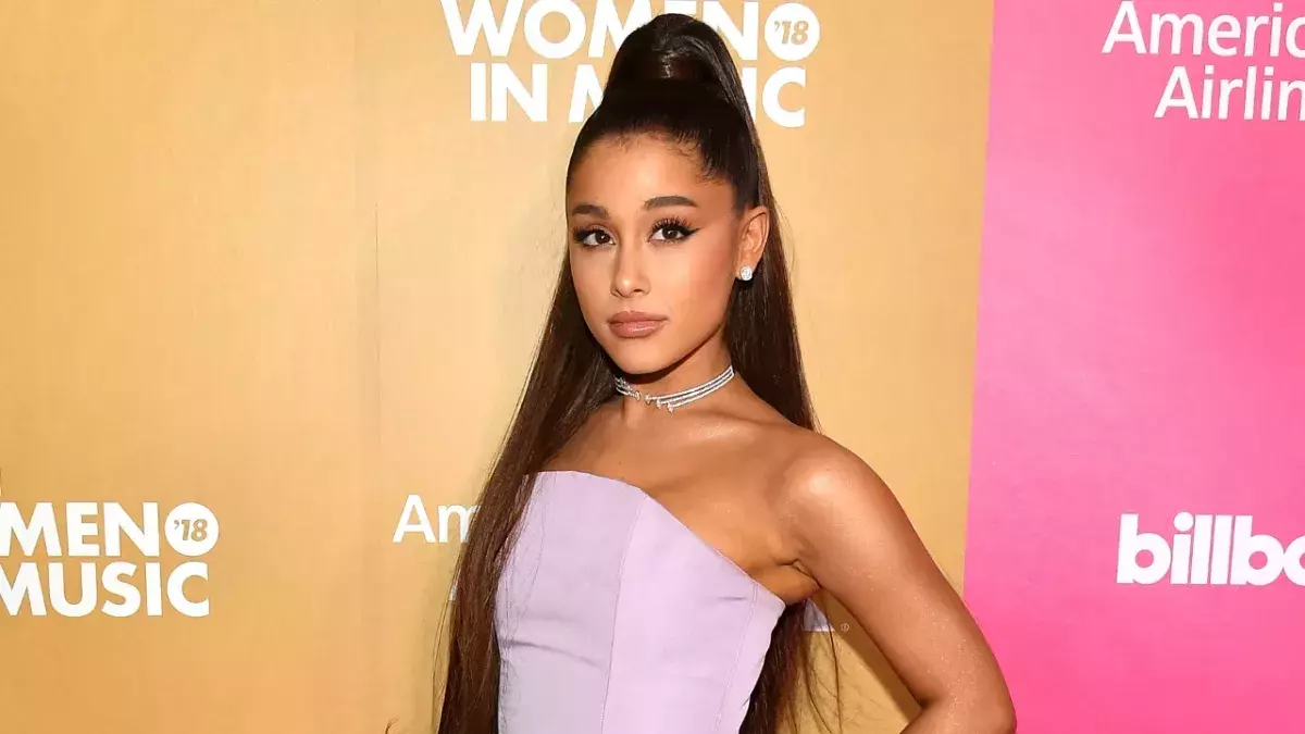 "Könnte nicht glücklicher sein": Ariana Grande hat heimlich Ja gesagt!