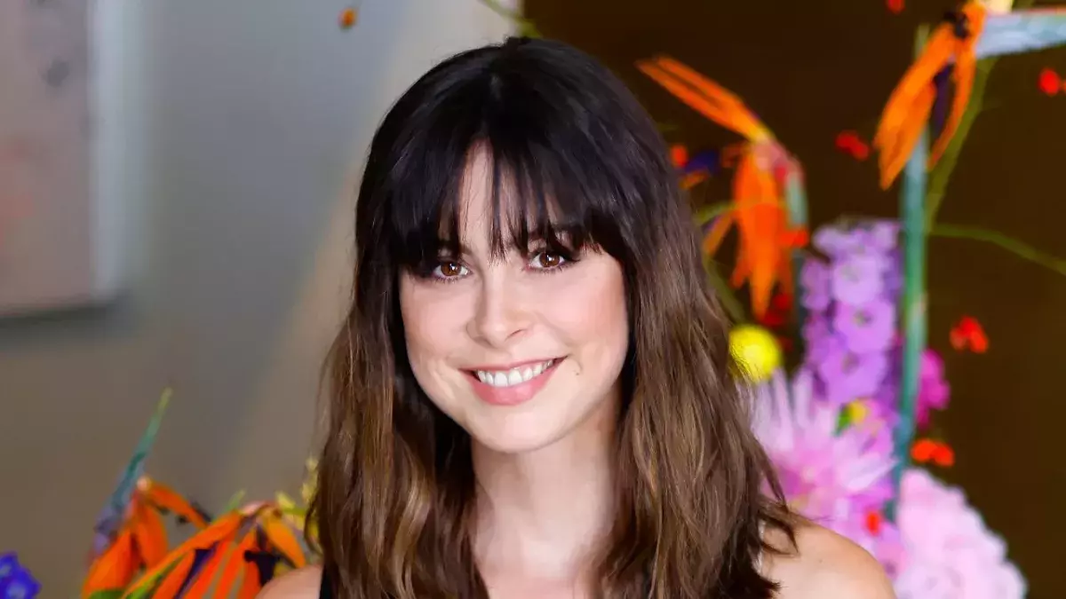 Lena holt sich bei einer Seelenheilerin Lebensrat