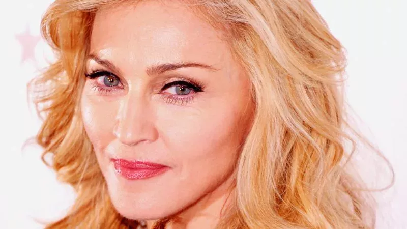 Madonna präsentiert sich in Unterwäsche und hat eine ernste Botschaft