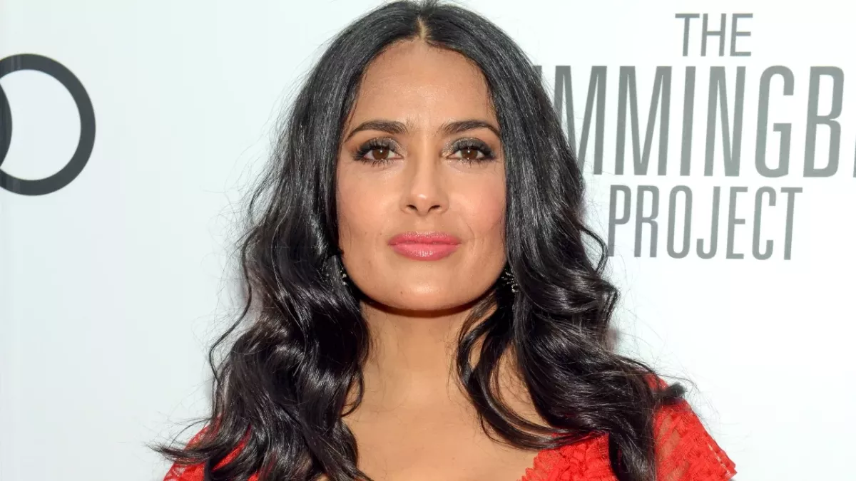 "Möchte lieber zuhause sterben": Salma Hayek spricht über ihre schwere Covid-Erkrankung