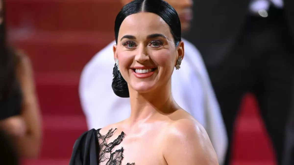 Wem zwinkert Katy Perry da nur zu?
