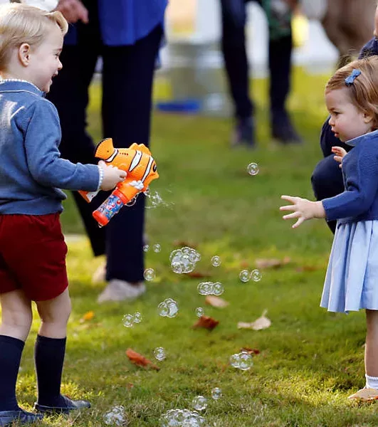 Royals: 15 unbekannte Regeln, die die Kinder befolgen müssen