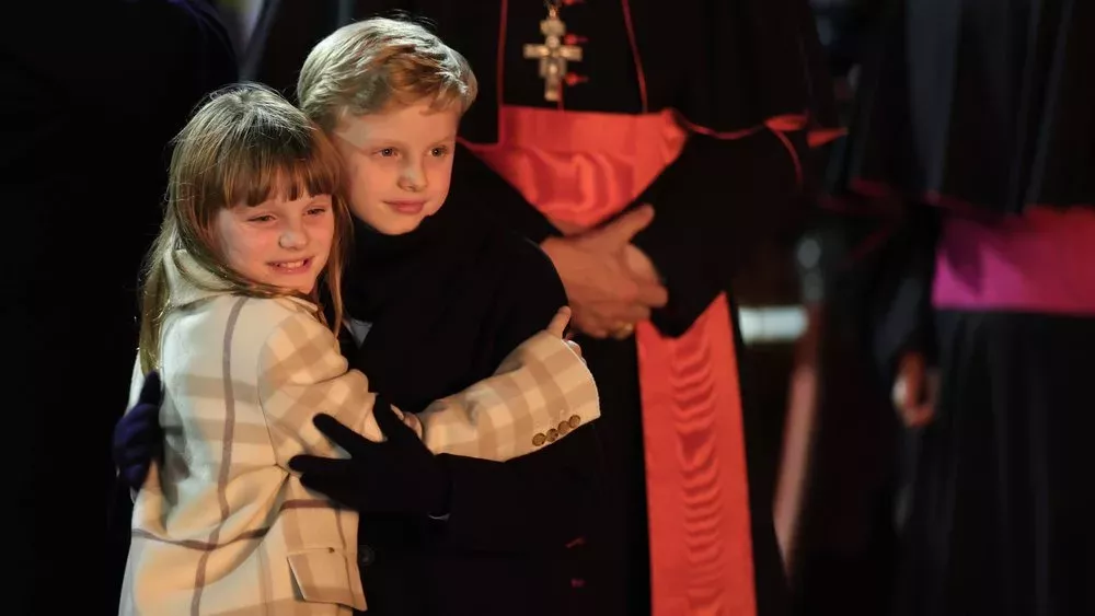 Gabriella und Jacques von Monaco: Rührende Szene bei Traditionsevent