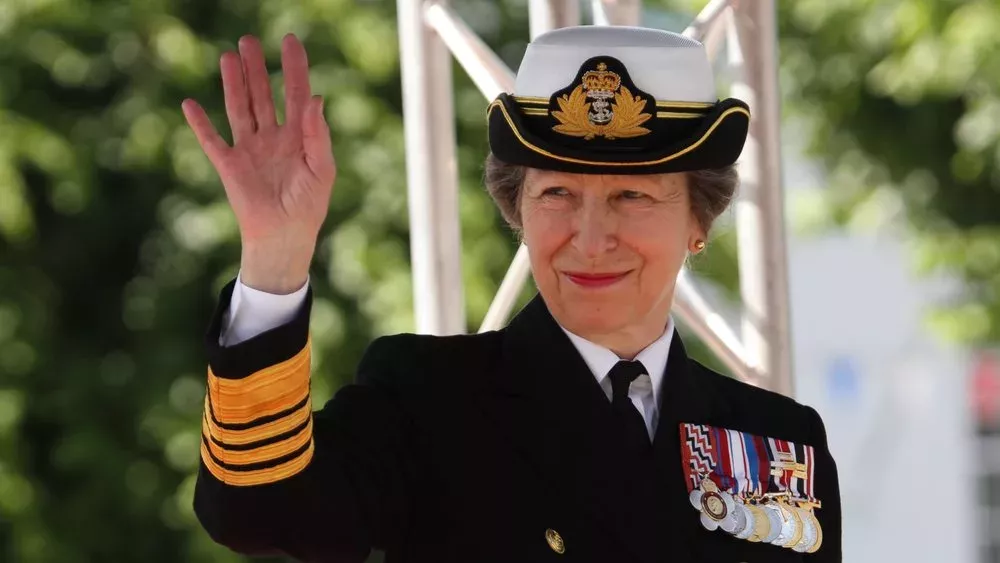 Nach Ausfall von Charles, Kate & William: Prinzessin Anne springt ein