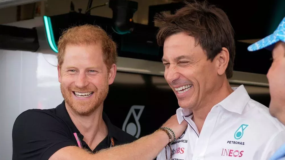 Ohne Herzogin Meghan: Prinz Harry besucht Grand Prix der USA