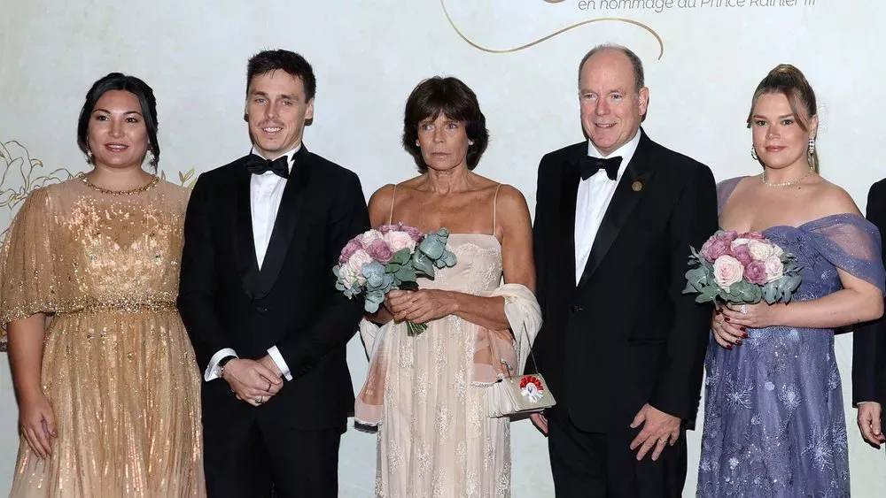 Die Fürstin fehlt: Mit wem Fürst Albert II. beim großem Ball stattdessen tanzte