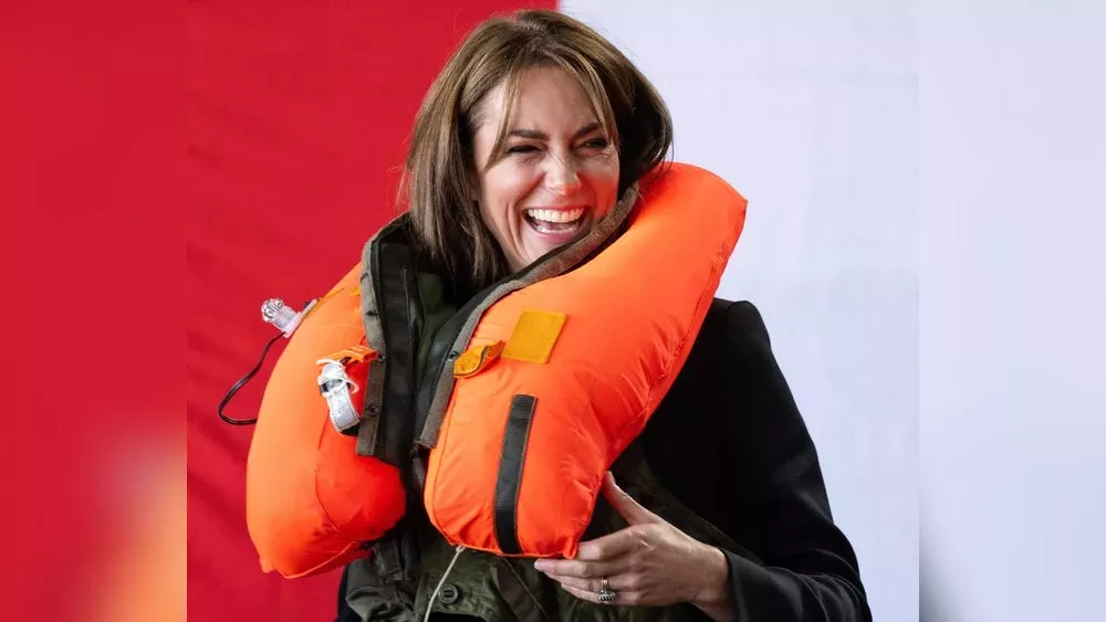 Prinzessin Kate: Lachanfall mit Rettungsweste