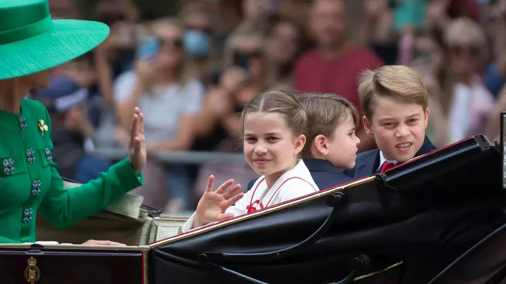 Darum verpassten George, Charlotte und Louis die Krönung ihres Opas
