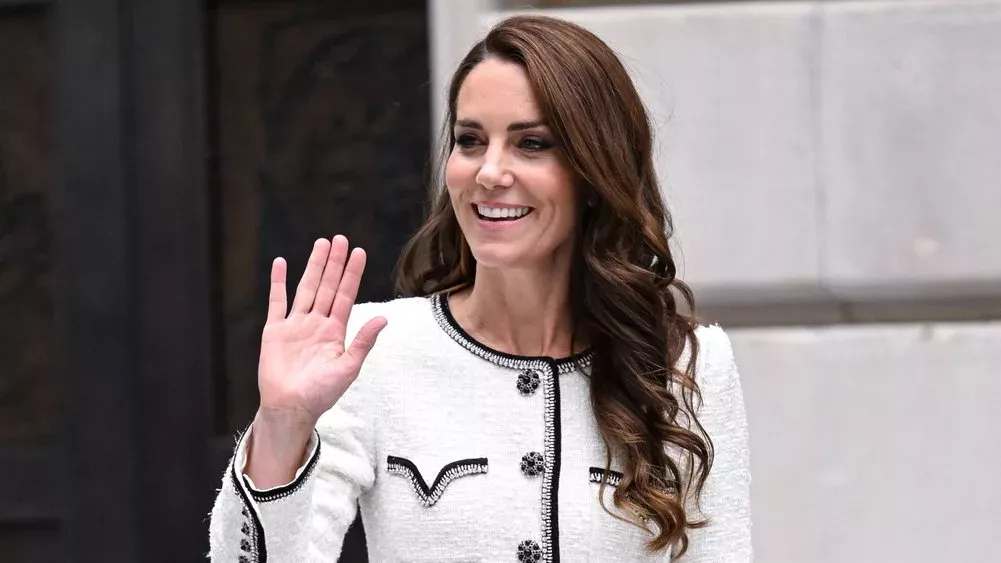Prinzessin Kate bezaubert bei Museums-Wiedereröffnung